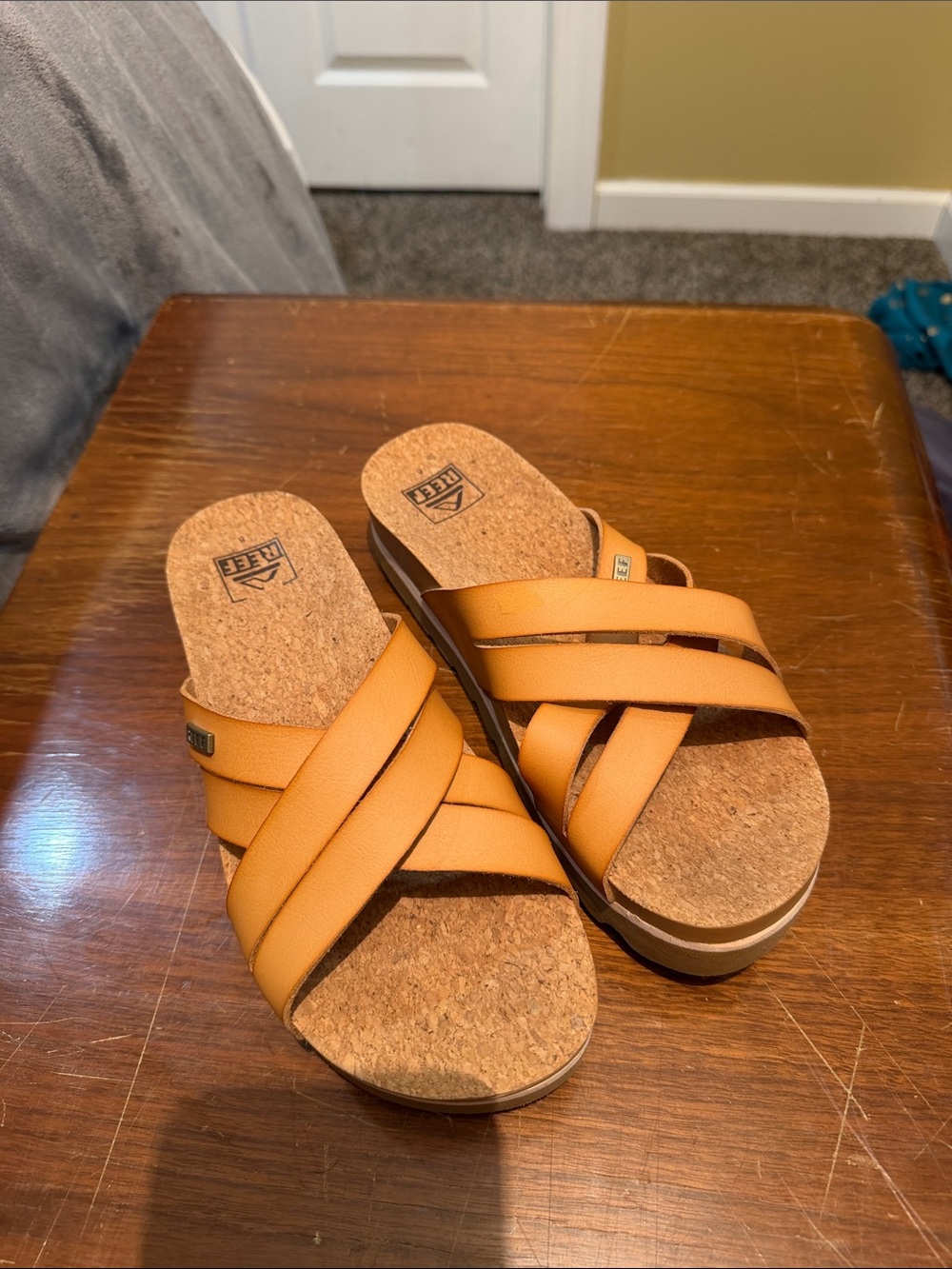NEVER BEEN WORN.Reef Women's Cognac Crisscross Cork Slide Sandals